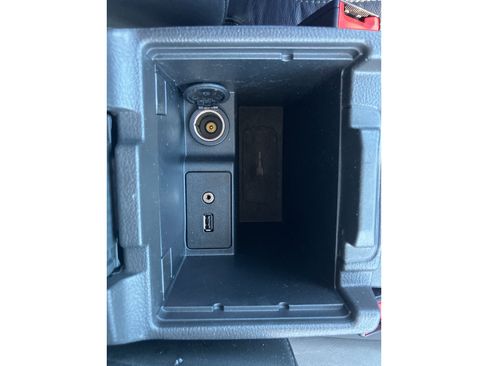 Used 2016 Ford Focus SE w/ Equipment Group 201A FWD image 22
