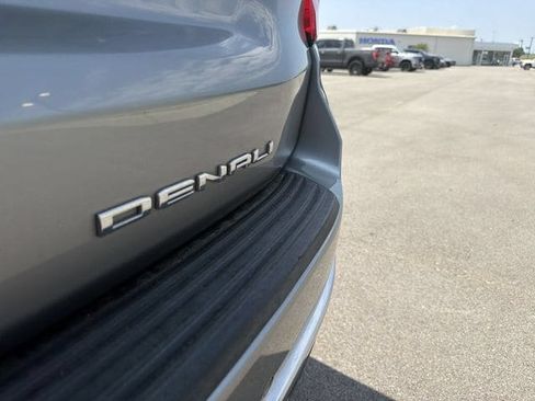 Used 2023 GMC Yukon Denali RWD image 42