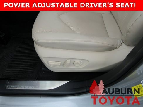 Used 2023 Toyota Highlander Platinum image 14