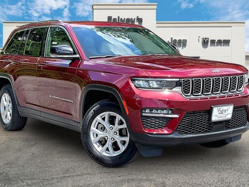Certified 2023 Jeep Grand Cherokee Limited AWD/4WD image 11