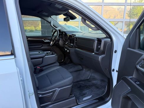 Used 2023 GMC Sierra 1500 SLE AWD/4WD image 20