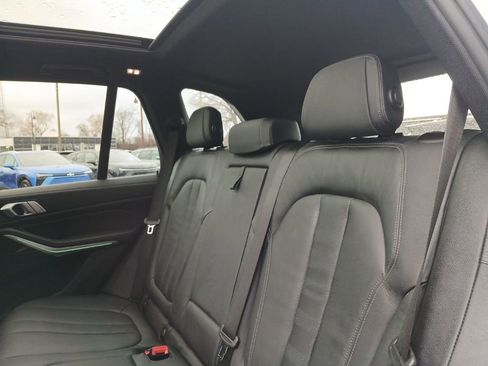 Used 2021 BMW X5 xDrive40i w/ M Sport Package image 26