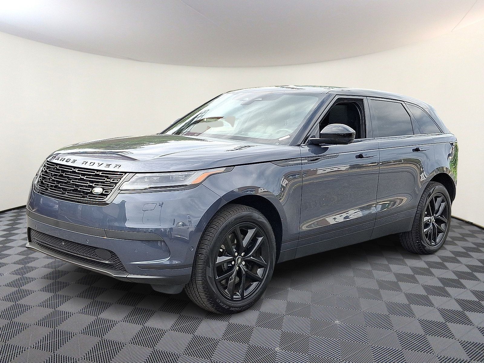 Used 2026 Land Rover Range Rover Velar S AWD/4WD image 1