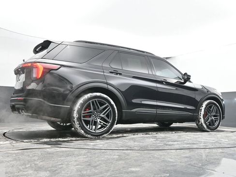 Used 2025 Ford Explorer ST image 30
