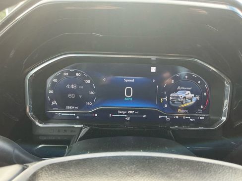 Used 2025 Chevrolet Silverado 2500 LT AWD/4WD image 19