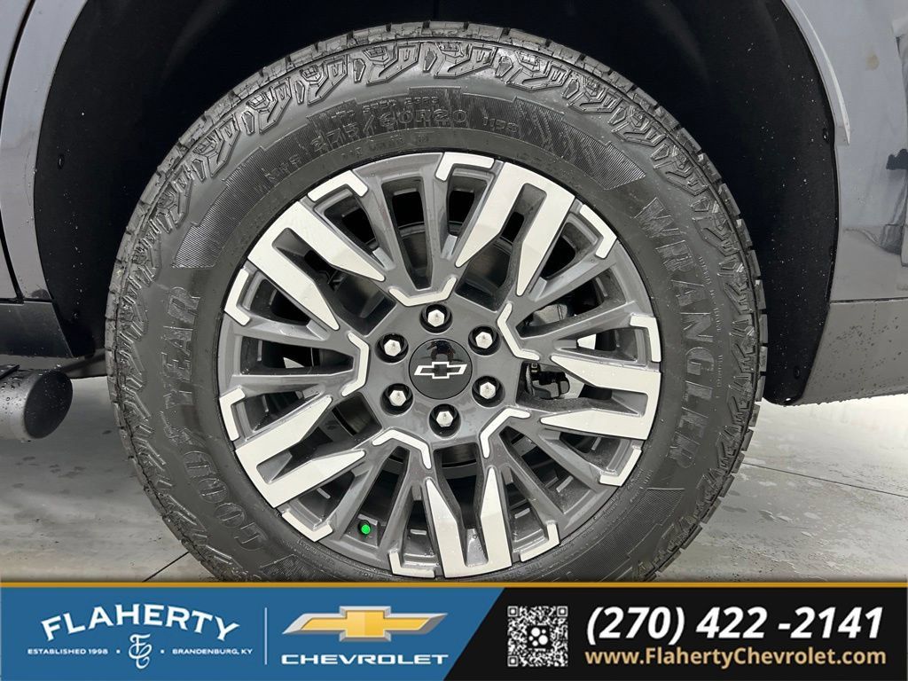 New 2026 Chevrolet Tahoe Z71 w/ Z71 Off-Road Package AWD/4WD image 19