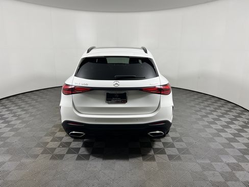Certified 2023 Mercedes-Benz GLC 300 4MATIC image 4