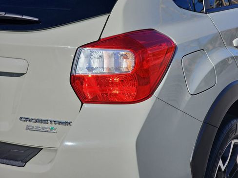 Used 2017 Subaru Crosstrek 2.0i Limited image 36