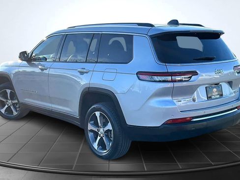 Used 2023 Jeep Grand Cherokee L Limited image 4