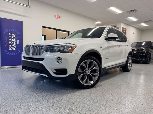 Used 2016 BMW X3 xDrive28i AWD/4WD image 2