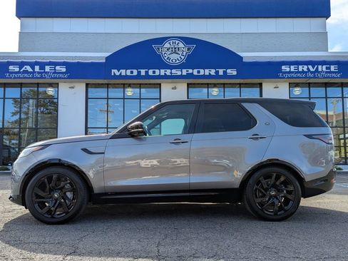 Used 2022 Land Rover Discovery S R-Dynamic AWD/4WD image 1