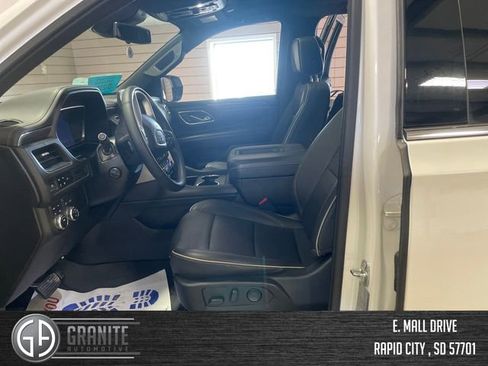 Used 2023 GMC Yukon SLT w/ SLT Luxury Package AWD/4WD image 10
