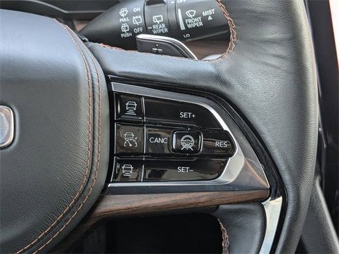 Certified 2025 Jeep Grand Cherokee Summit image 26