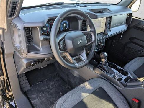 New 2025 Ford Bronco Big Bend image 3