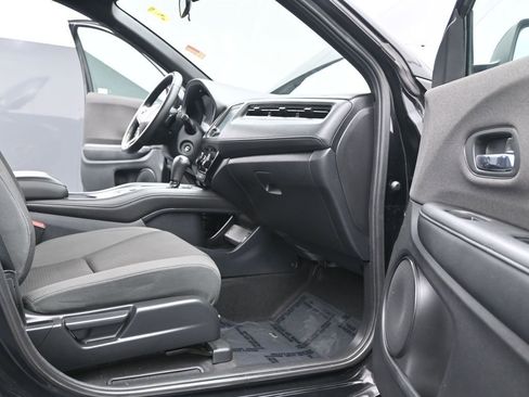 Used 2019 Honda HR-V Sport image 16