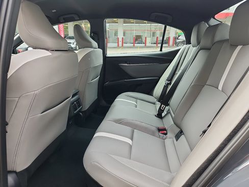 Certified 2026 Toyota Camry SE FWD image 10