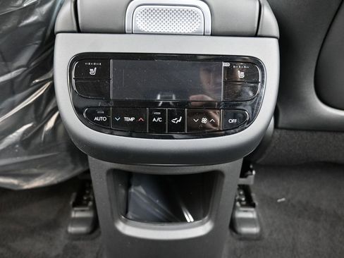 Used 2026 Hyundai Ioniq 9 SEL AWD/4WD image 17