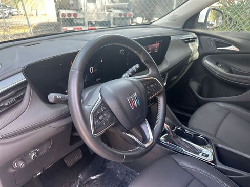 Used 2025 Buick Encore GX Preferred image 28