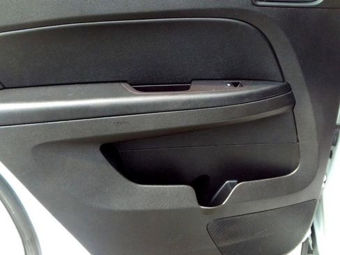 Used 2017 Chevrolet Equinox LT w/ Sport Edition FWD image 15