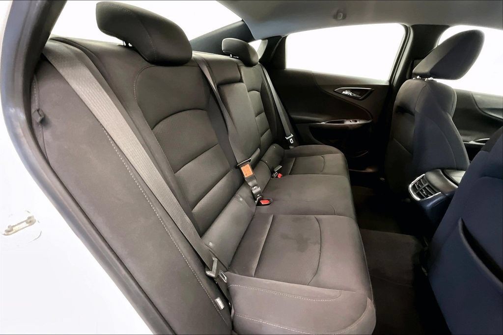 Used 2024 Chevrolet Malibu LT FWD image 23