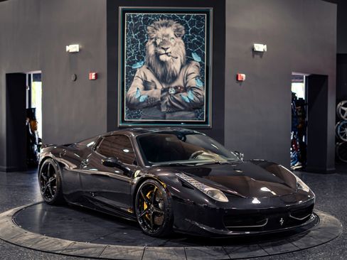 Used 2015 Ferrari 458 Spider RWD image 51