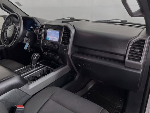 Used 2019 Ford F150 XLT w/ Equipment Group 302A Luxury image 32