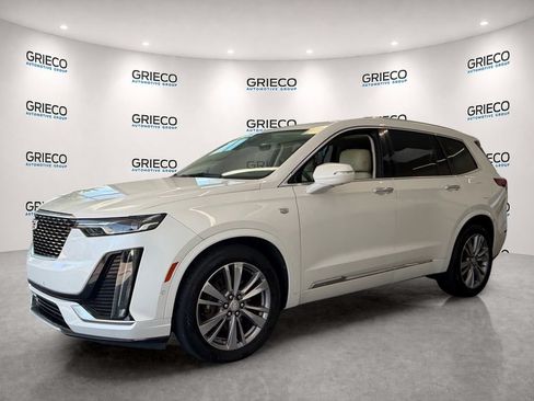 Used 2020 Cadillac XT6 Premium Luxury FWD image 3