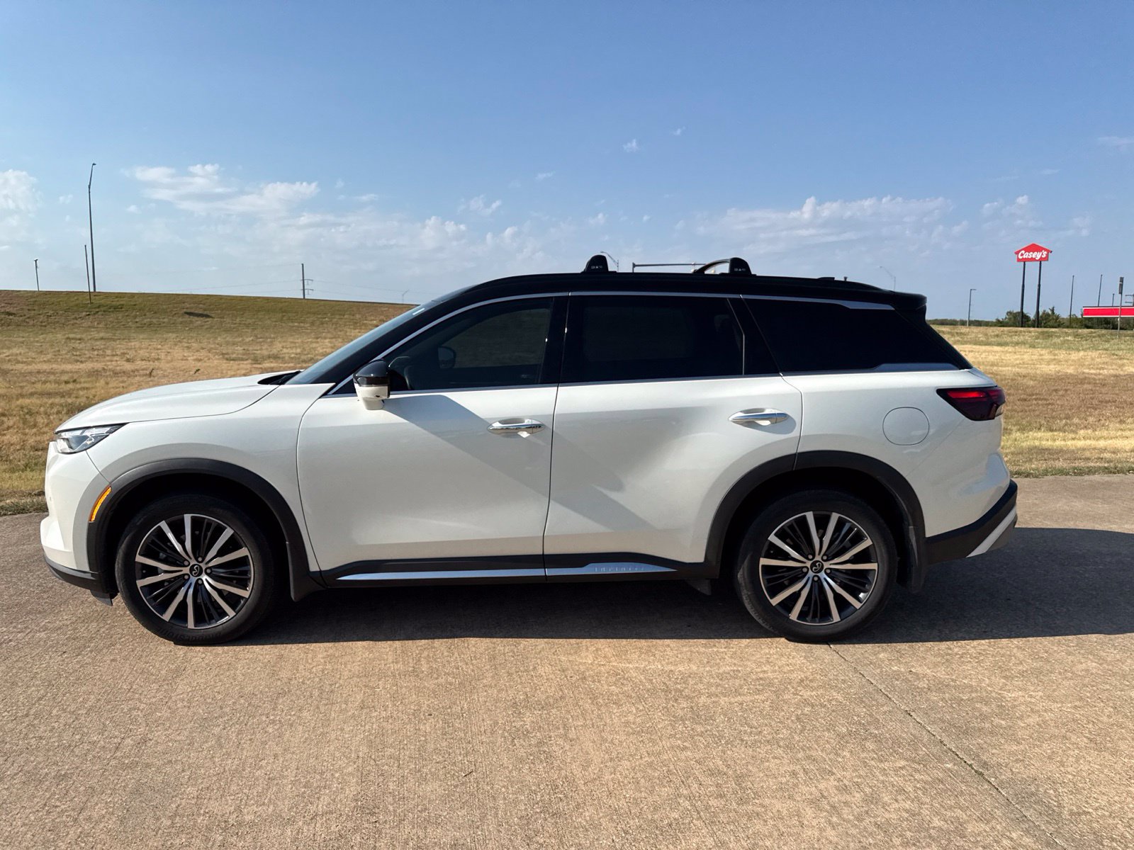 Used 2025 INFINITI QX60 Autograph w/ Cargo Package AWD/4WD image 16