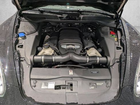 Used 2014 Porsche Cayenne S image 23