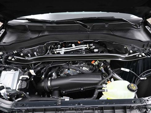 New 2026 Ford Explorer ST-Line w/ ST-Line Street Pack image 11