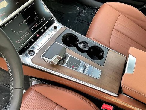 Used 2025 Audi A6 Premium Plus w/ Premium Plus Package image 18