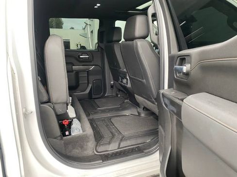 Used 2022 GMC Sierra 1500 AT4 w/ AT4 Premium Package AWD/4WD image 9
