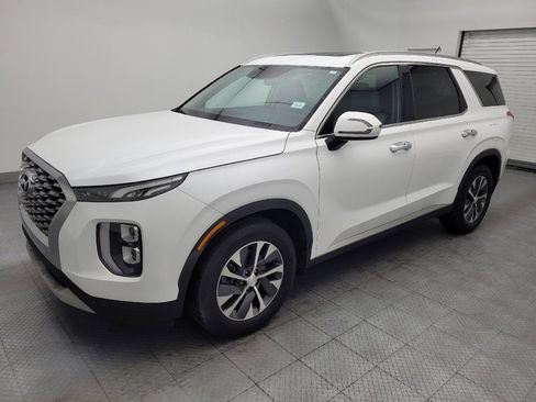 Used 2020 Hyundai Palisade SEL FWD image 2