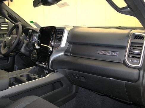 New 2026 RAM 2500 Big Horn AWD/4WD image 31