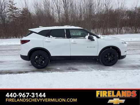 New 2025 Chevrolet Blazer LT w/ Midnight/Sport Edition image 6