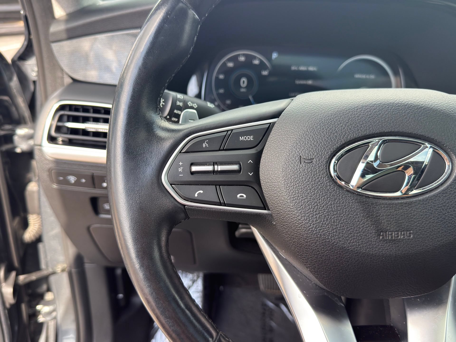 Used 2022 Hyundai Palisade Limited AWD/4WD image 18