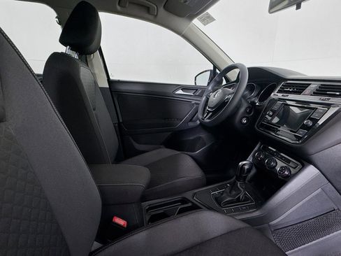 Used 2021 Volkswagen Tiguan S image 25