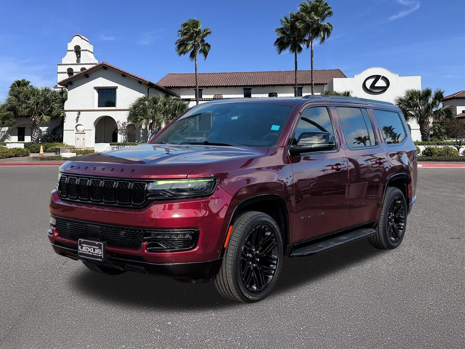 Used 2024 Jeep Wagoneer Series II RWD image 5