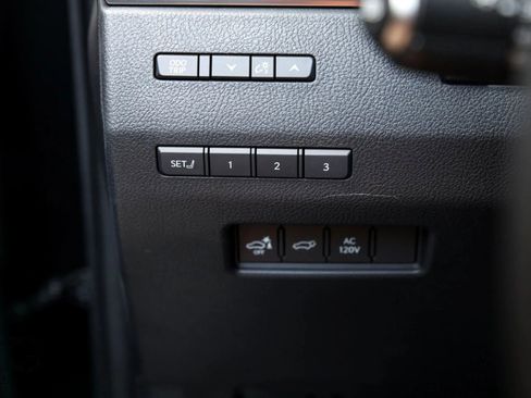 Used 2025 Lexus GX 550 image 43