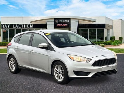 Used 2015 Ford Focus SE image 7