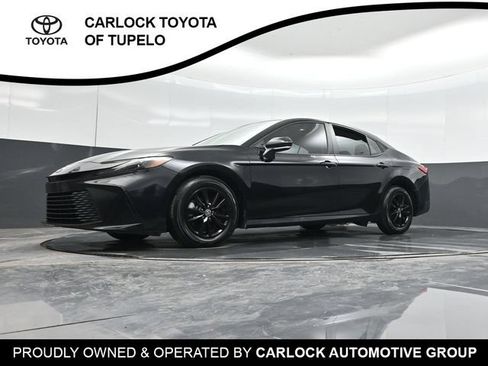 Used 2025 Toyota Camry LE w/ Convenience Package FWD image 34