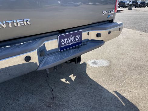 Used 2017 Nissan Frontier SV w/ SV Value Truck Package image 33