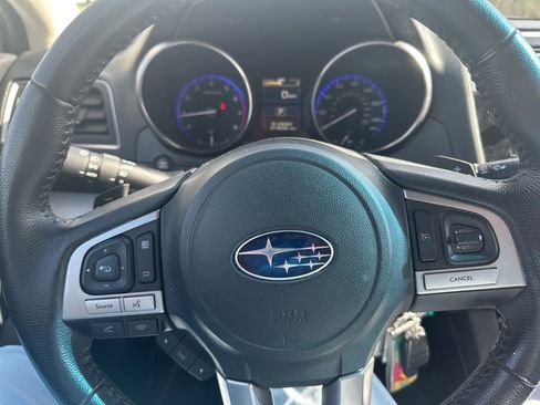 Used 2017 Subaru Outback 2.5i Premium AWD/4WD image 6
