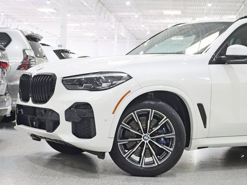 Used 2022 BMW X5 M50i image 2