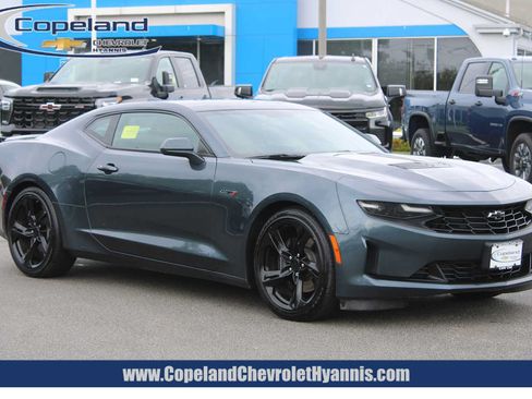 Used 2022 Chevrolet Camaro LT w/ Technology Package RWD image 1
