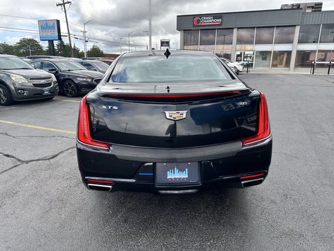 Used 2019 Cadillac XTS Luxury image 12