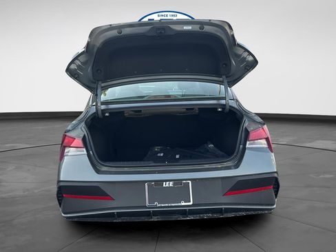 New 2026 Hyundai Elantra Sport FWD image 20