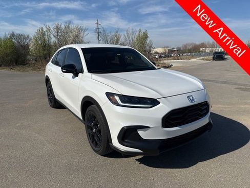Used 2025 Honda HR-V Sport image 1