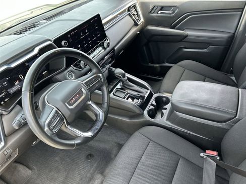 Used 2025 GMC Canyon Elevation image 10