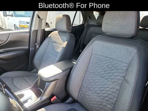 Used 2018 Chevrolet Equinox LT image 21